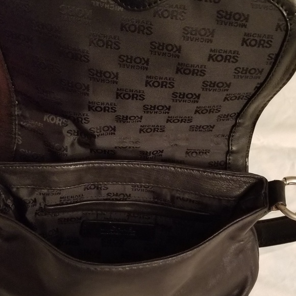 Micheal Kors Bag - Picture 2 of 2